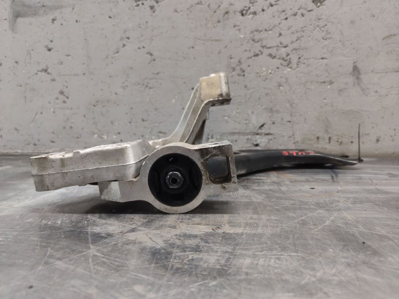 Recambio de brazo suspension superior delantero derecho para volkswagen golf vi (5k1) rabbit referencia OEM IAM 1K0199296  