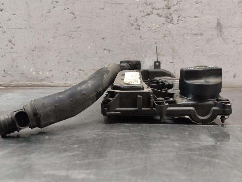 Recambio de tapa balancines para mercedes-benz clase cla (w117) cla 200 cdi (117.308) referencia OEM IAM A651010  