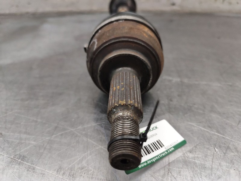 Recambio de transmision delantera izquierda para renault scenic ii authentique referencia OEM IAM 8200432517  