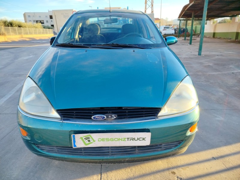 ford focus berlina (cak) del año 1999