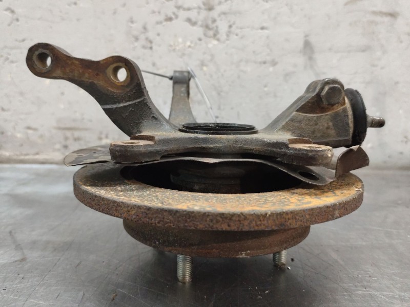 Recambio de mangueta delantera derecha para hyundai atos (mx) gls referencia OEM IAM   