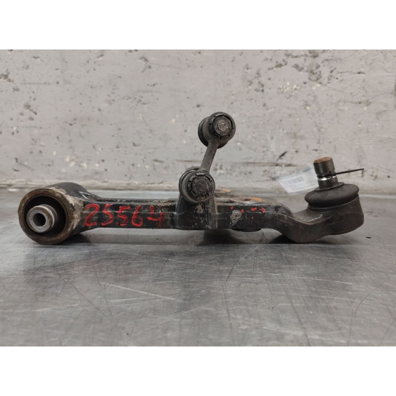 Recambio de brazo suspension inferior delantero derecho para kia carnival ii (gq) 2.9 crdi referencia OEM IAM   
