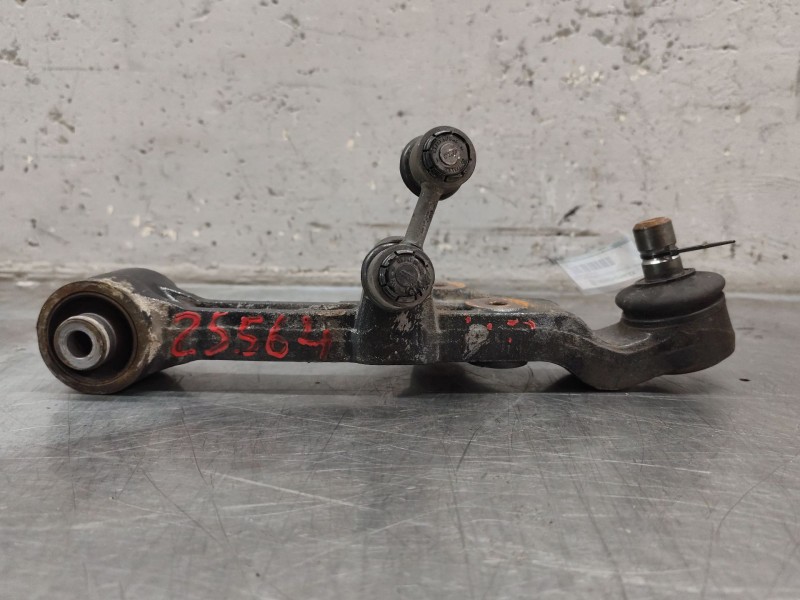Recambio de brazo suspension inferior delantero derecho para kia carnival ii (gq) 2.9 crdi referencia OEM IAM   
