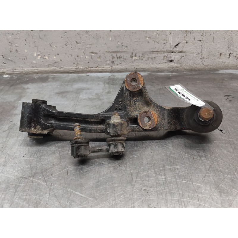 Recambio de brazo suspension inferior delantero derecho para kia carnival ii (gq) 2.9 crdi referencia OEM IAM   