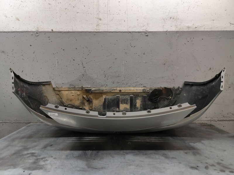 Recambio de paragolpes delantero para renault scenic ii grand confort dynamique referencia OEM IAM   