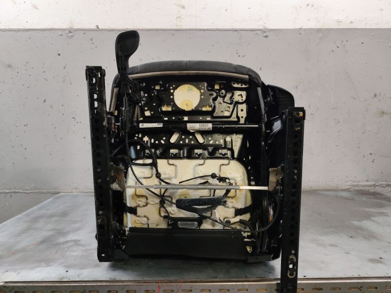 Recambio de asiento delantero izquierdo para audi q3 (f3b) 35 tdi quattro referencia OEM IAM   