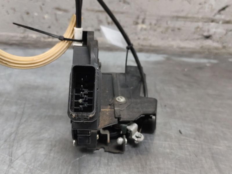 Recambio de cerradura puerta delantera izquierda para ford focus lim. (cb4) titanium referencia OEM IAM 3M5AR21813ET  