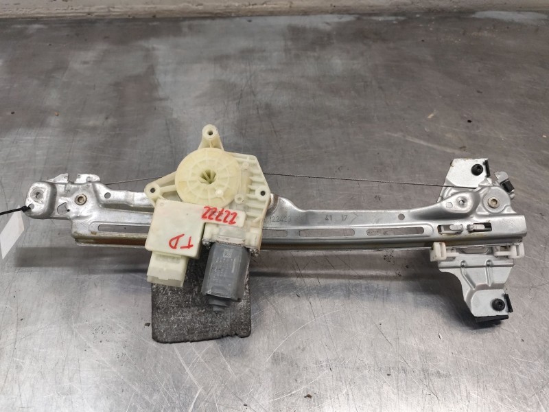 Recambio de elevalunas trasero derecho para peugeot 308 active referencia OEM IAM 9816271980  