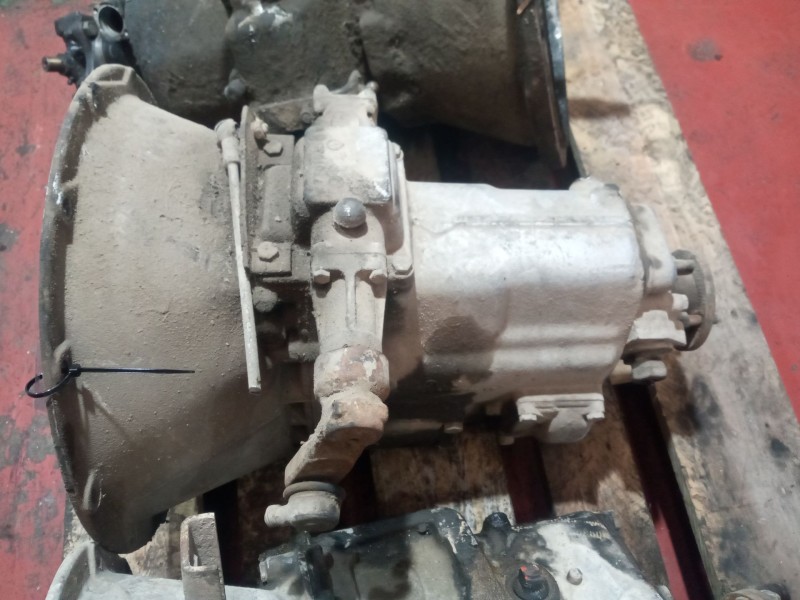 Recambio de caja cambios para nissan l35.08 ...... referencia OEM IAM T5100  