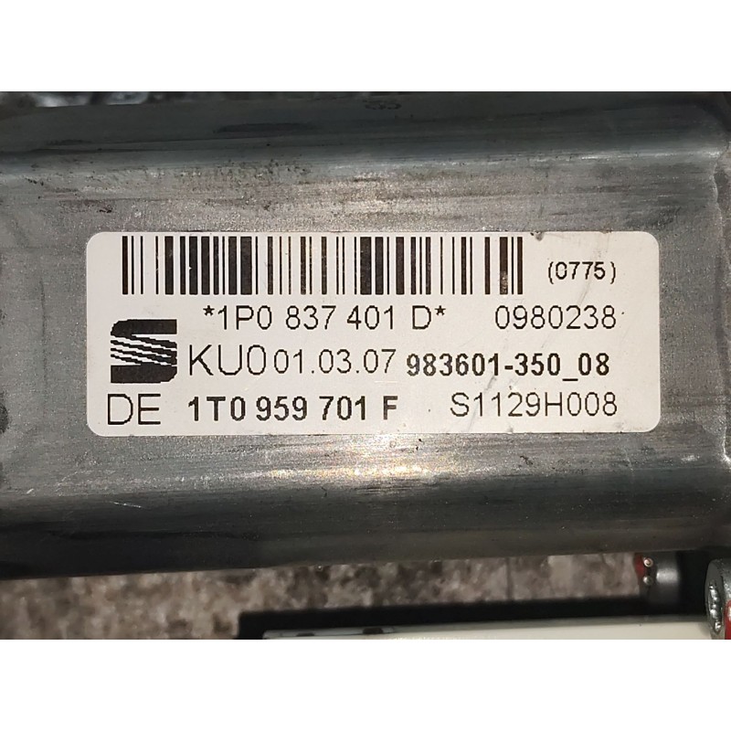 Recambio de motor elevalunas delantero izquierdo para seat leon (1p1) comfort limited referencia OEM IAM 1K0959793L 1P0837401D 