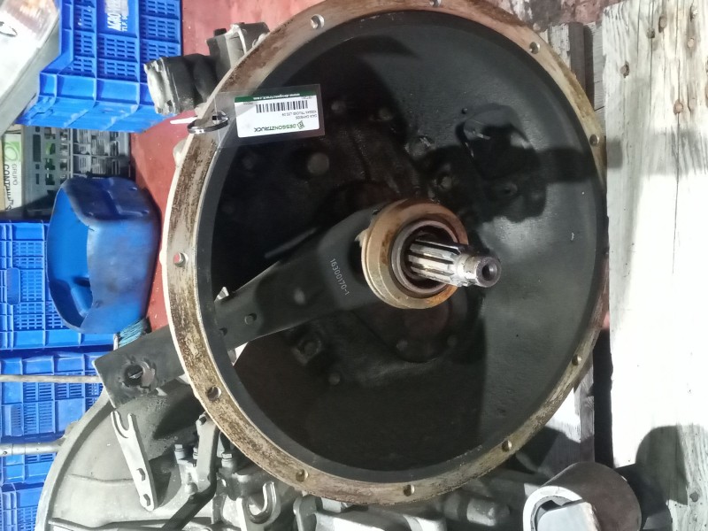 Recambio de caja cambios para nissan trucks l35.09 ... referencia OEM IAM T5200  