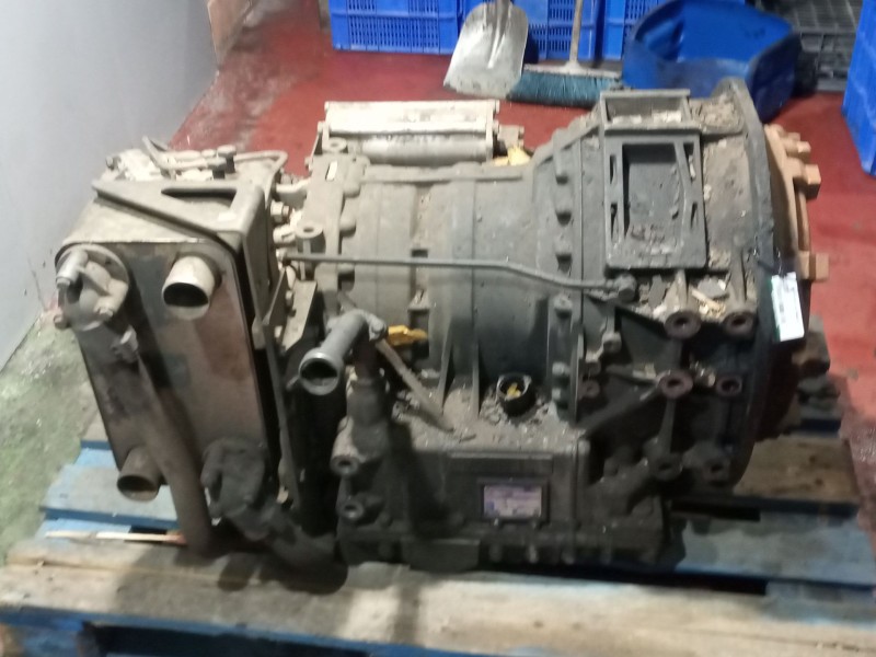 Recambio de caja cambios para scania irizar pb 12.35 referencia OEM IAM 6H9592C 4182054008 1779432
