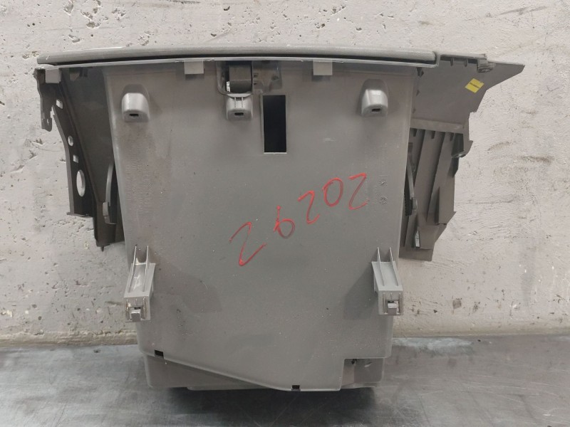 Recambio de guantera para renault scenic ii grand confort dynamique referencia OEM IAM 8200248663  