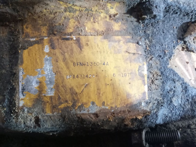 Recambio de bomba hidraulica para furukawa fl220t maquina referencia OEM IAM 8FN-13504A 8FN13504A 8FA431426