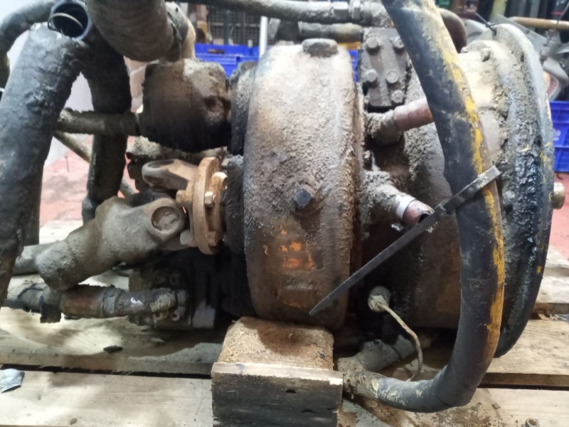 Recambio de bomba hidraulica para furukawa fl220t maquina referencia OEM IAM 8FN-13504A 8FN13504A 8FA431426