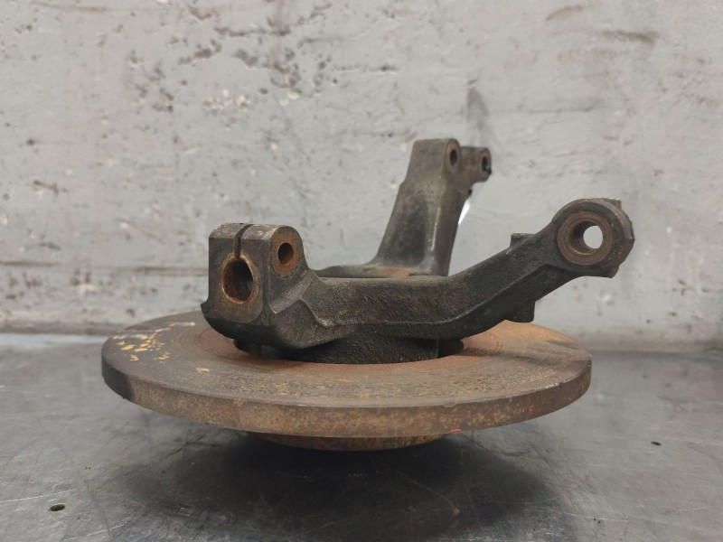 Recambio de mangueta delantera derecha para dacia logan 1.6 cat referencia OEM IAM   