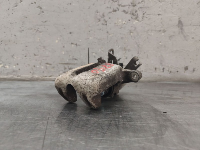 Recambio de pinza freno trasera derecha para opel insignia berlina expression referencia OEM IAM   