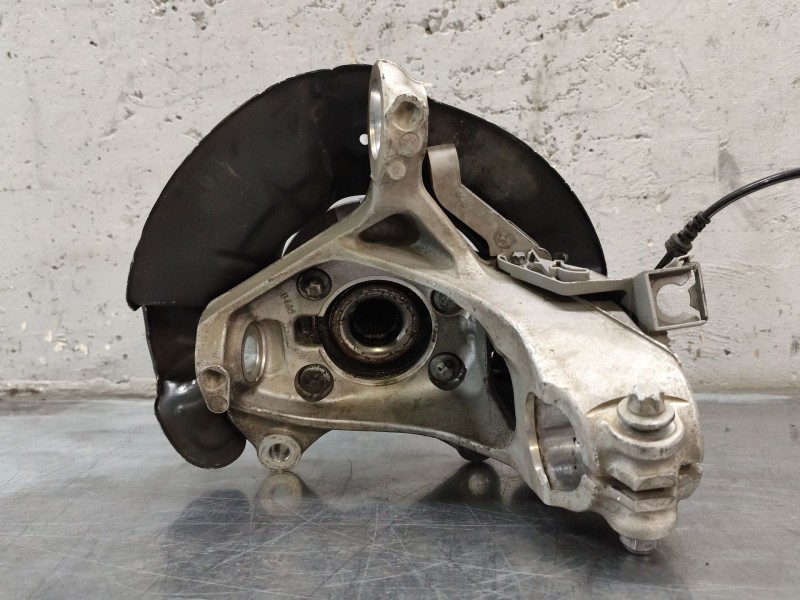 Recambio de mangueta delantera izquierda para mercedes-benz gla (h247) gla 200 d (247.712) referencia OEM IAM A2473320100  