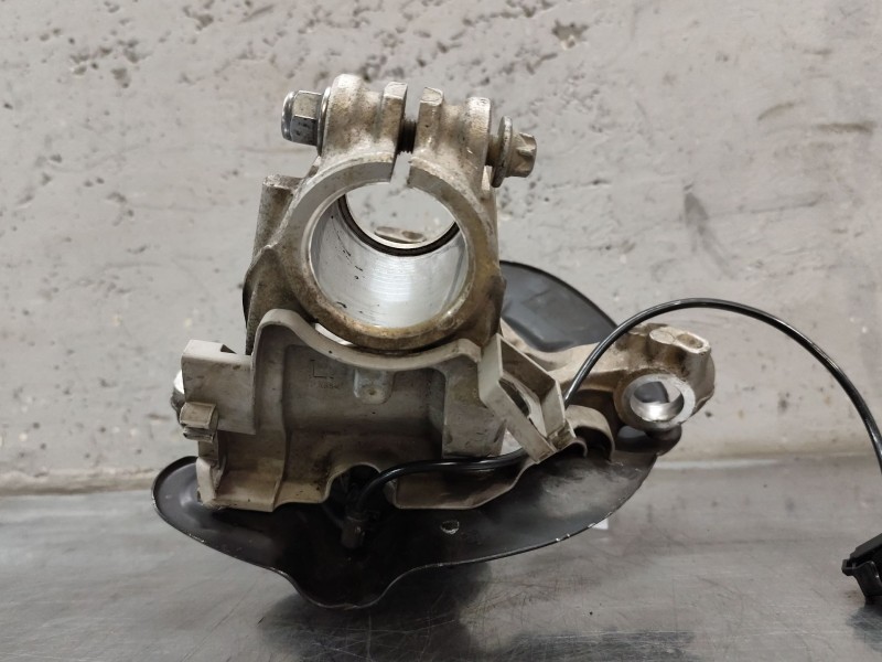 Recambio de mangueta delantera izquierda para mercedes-benz gla (h247) gla 200 d (247.712) referencia OEM IAM A2473320100  