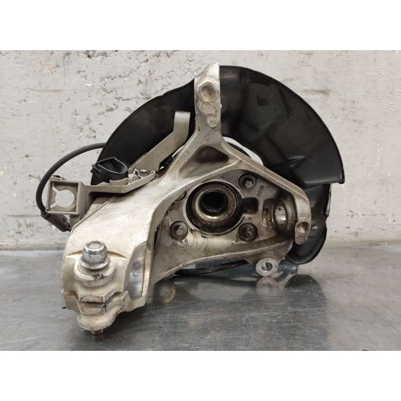 Recambio de mangueta delantera derecha para mercedes-benz gla (h247) gla 200 d (247.712) referencia OEM IAM A2473320200  