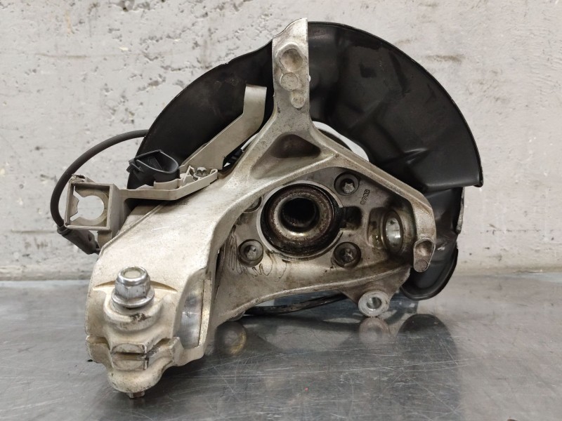 Recambio de mangueta delantera derecha para mercedes-benz gla (h247) gla 200 d (247.712) referencia OEM IAM A2473320200  