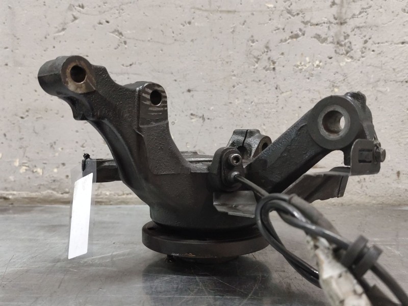 Recambio de mangueta delantera izquierda para peugeot expert tepee (vf3x_) 2.0 hdi 120 referencia OEM IAM 64832  