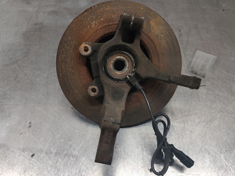 Recambio de mangueta delantera izquierda para dacia logan 1.6 cat referencia OEM IAM   