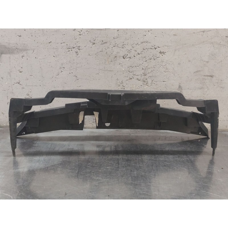 Recambio de traviesa frontal superior para renault rapid/express (f40) 1.4 familiar (f402/40m) referencia OEM IAM   