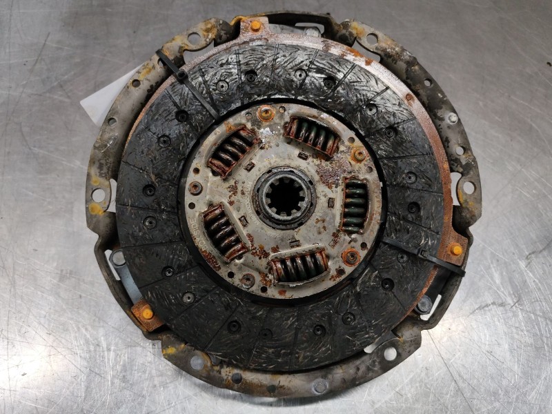 Recambio de kit embrague para iveco daily config. paquetería cabina simple 35s... batalla 3750 referencia OEM IAM   