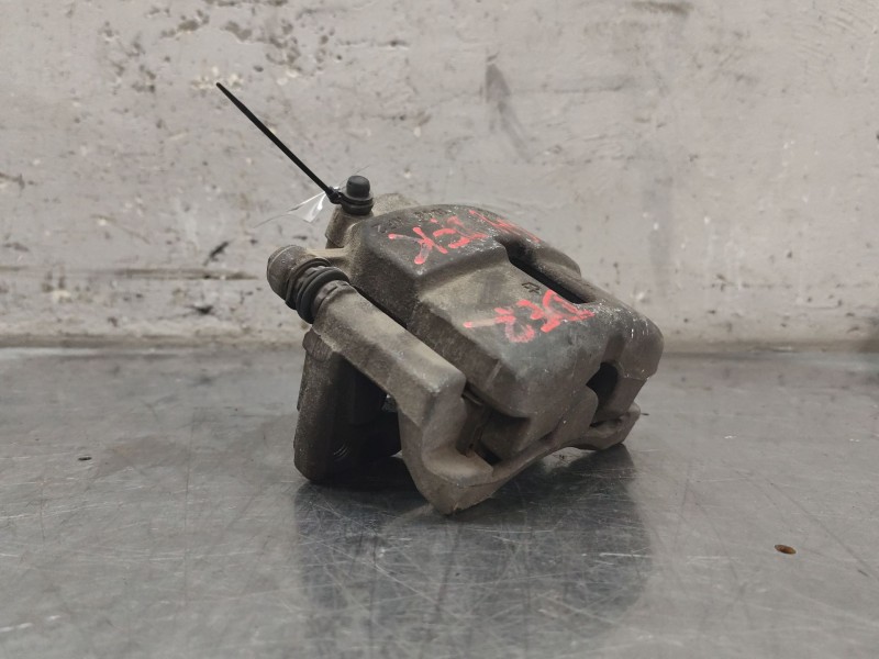 Recambio de pinza freno delantera derecha para chrysler pt cruiser (pt) referencia OEM IAM 134469C  