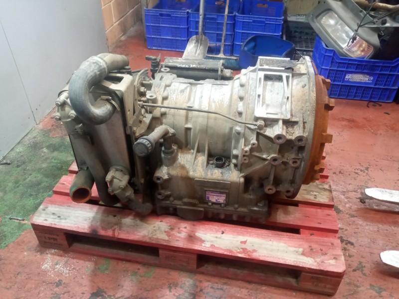 Recambio de caja cambios para scania 4 - series bus 94 cl/300 referencia OEM IAM 6HP592C 4149054026 1538238