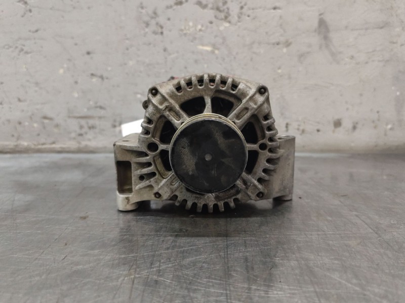 Recambio de alternador para fiat grande punto (199) 1.3 16v jtd cat referencia OEM IAM B86851784845  