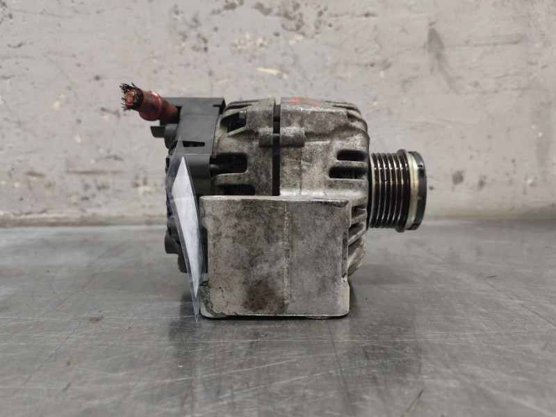 Recambio de alternador para fiat grande punto (199) 1.3 16v jtd cat referencia OEM IAM B86851784845  
