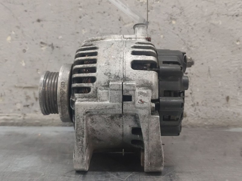 Recambio de alternador para renault scenic ii 1.5 dci diesel referencia OEM IAM 8200100907  14V 50/110A