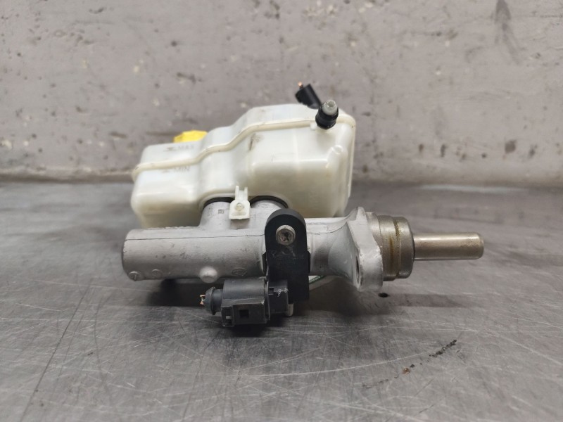 Recambio de bomba freno para volkswagen polo v (6r1, 6c1) 1.6 tdi referencia OEM IAM 5669  