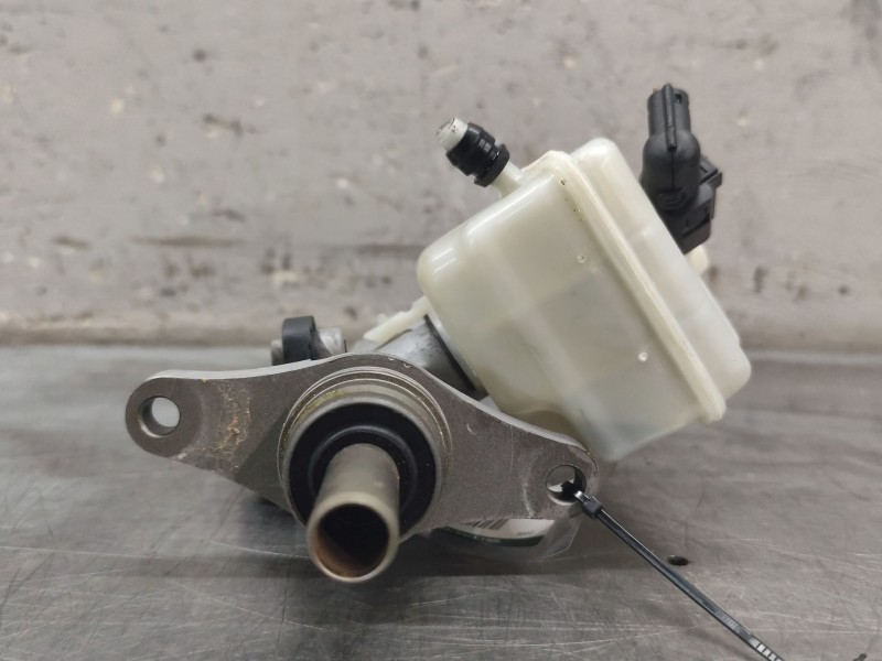 Recambio de bomba freno para volkswagen polo v (6r1, 6c1) 1.6 tdi referencia OEM IAM 5669  