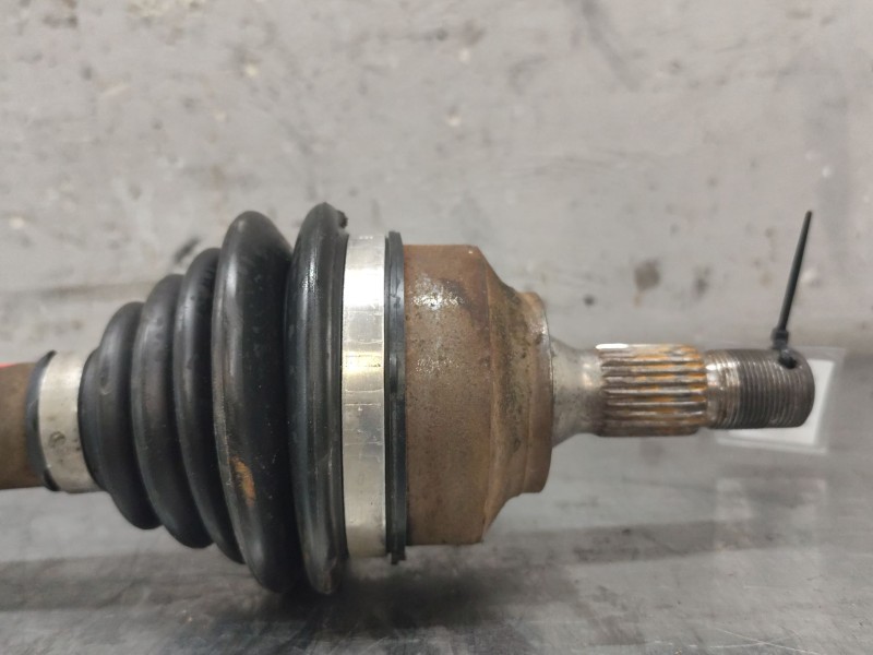 Recambio de transmision delantera izquierda para peugeot 308 1.6 16v referencia OEM IAM 9656135280  