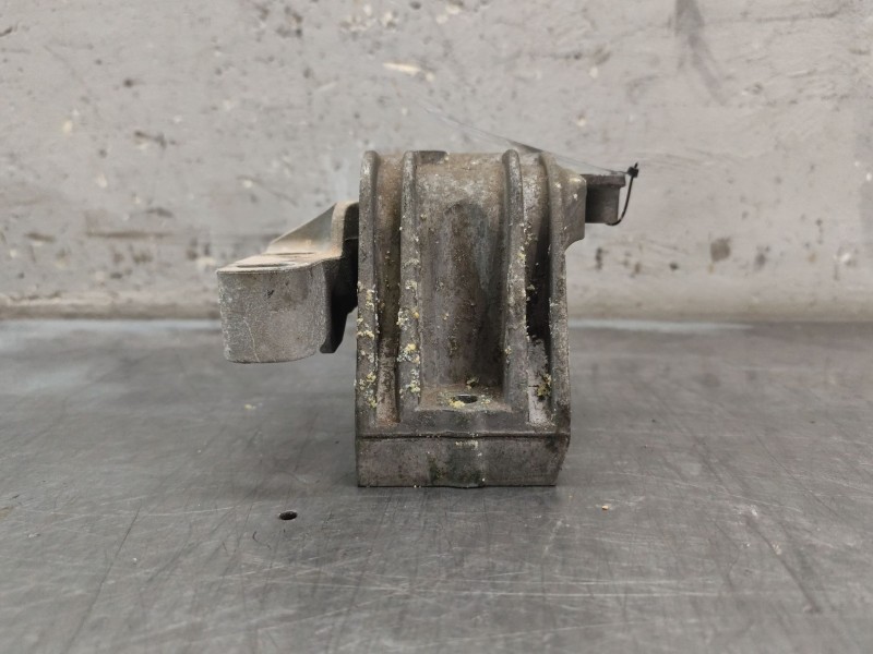 Recambio de soporte motor derecho para volkswagen passat berlina (3c2) highline referencia OEM IAM   