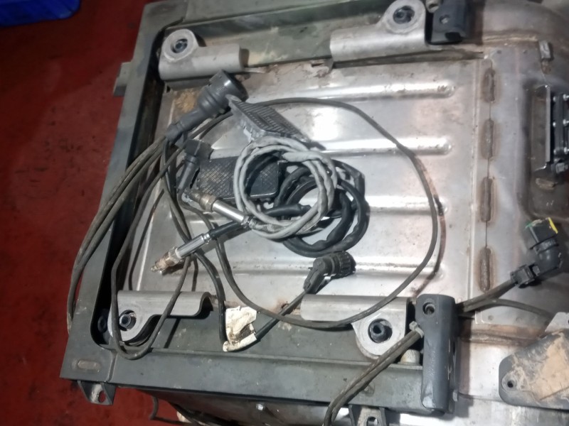 Recambio de catalizador para scania magnus referencia OEM IAM 2385867  