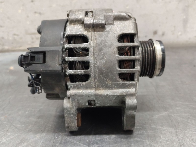Recambio de alternador para skoda superb (3u4) classic referencia OEM IAM 028903031A  