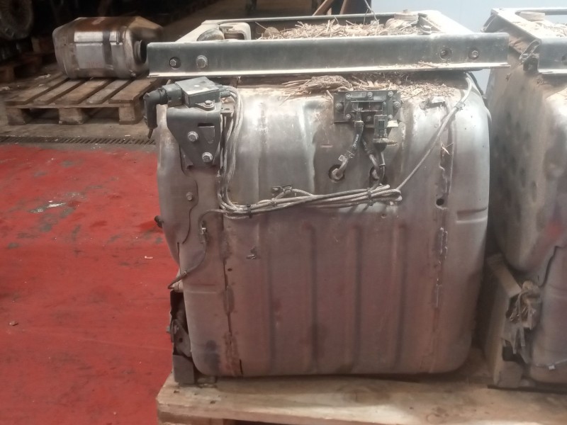 Recambio de catalizador para scania magnus referencia OEM IAM 2246027  