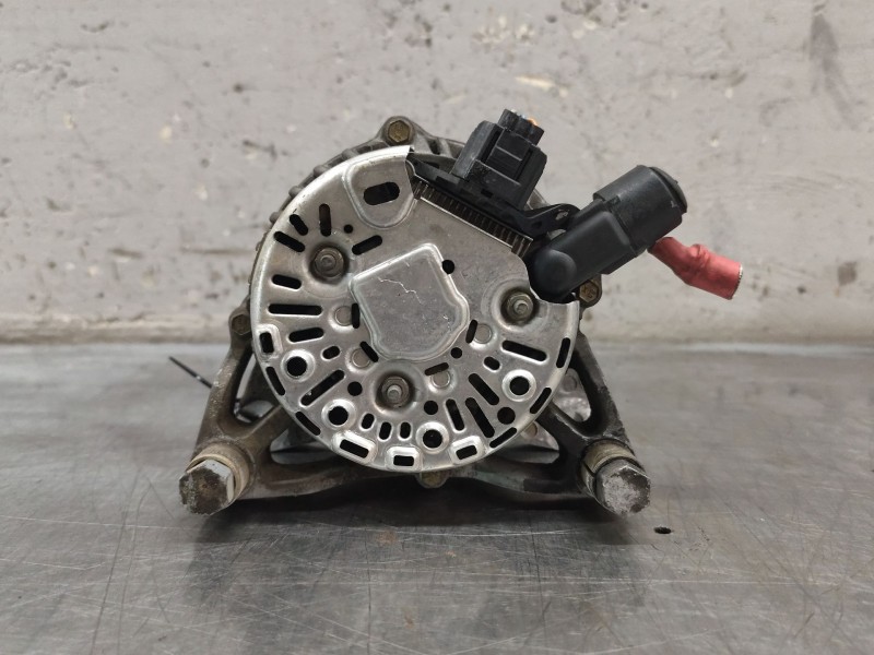 Recambio de alternador para ford fiesta (cbk) 1.4 tdci cat referencia OEM IAM 3S6TAA  