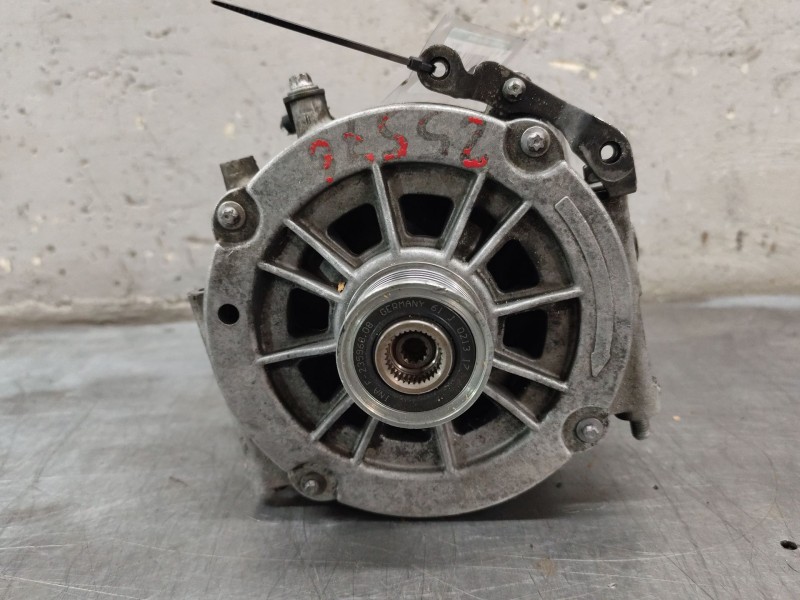 Recambio de alternador para mercedes-benz clase c (w203) berlina 220 cdi (203.006) referencia OEM IAM A0001501750  
