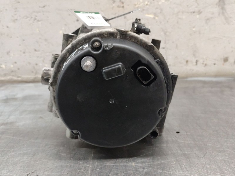 Recambio de alternador para mercedes-benz clase c (w203) berlina 220 cdi (203.006) referencia OEM IAM A0001501750  