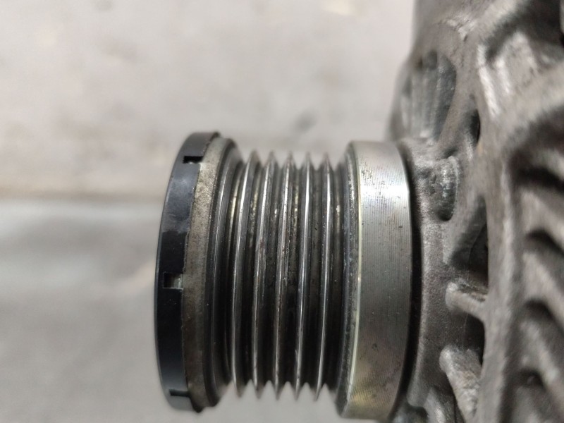 Recambio de alternador para peugeot 207 1.4 16v vti referencia OEM IAM A005TG0881ZEB  