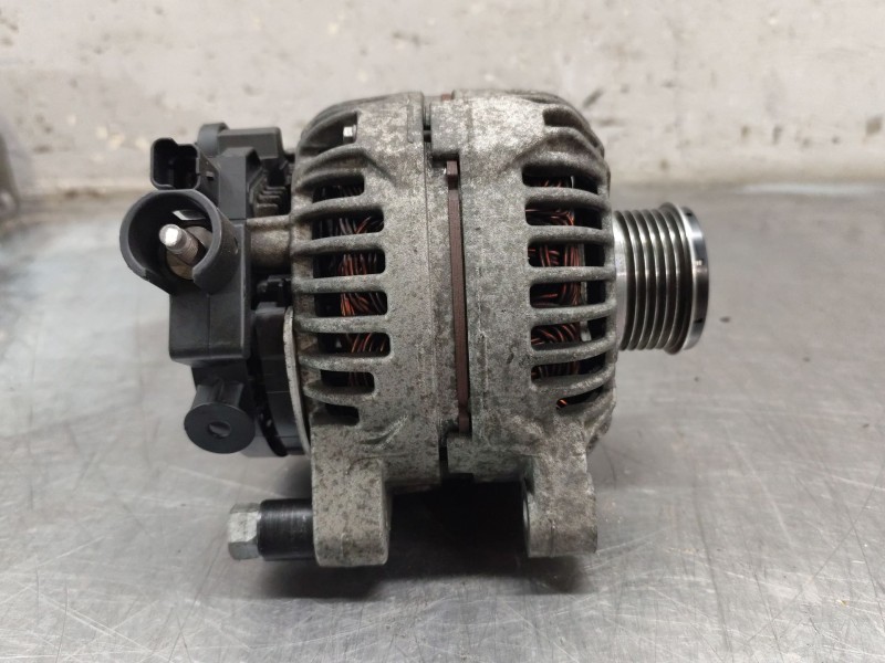 Recambio de alternador para peugeot 308 confort referencia OEM IAM 9646321880 0124525035 