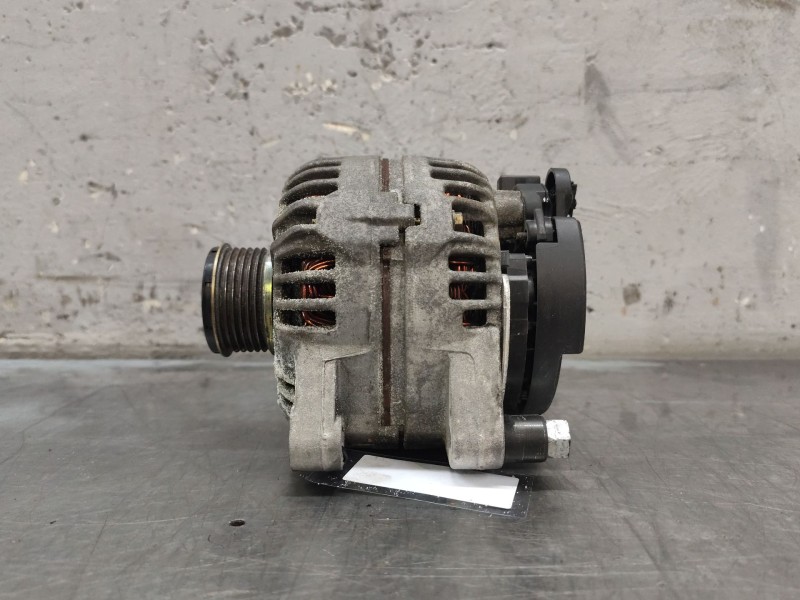 Recambio de alternador para peugeot 307 sw (3h) 1.6 hdi 110 referencia OEM IAM 9646321880 0124525035 