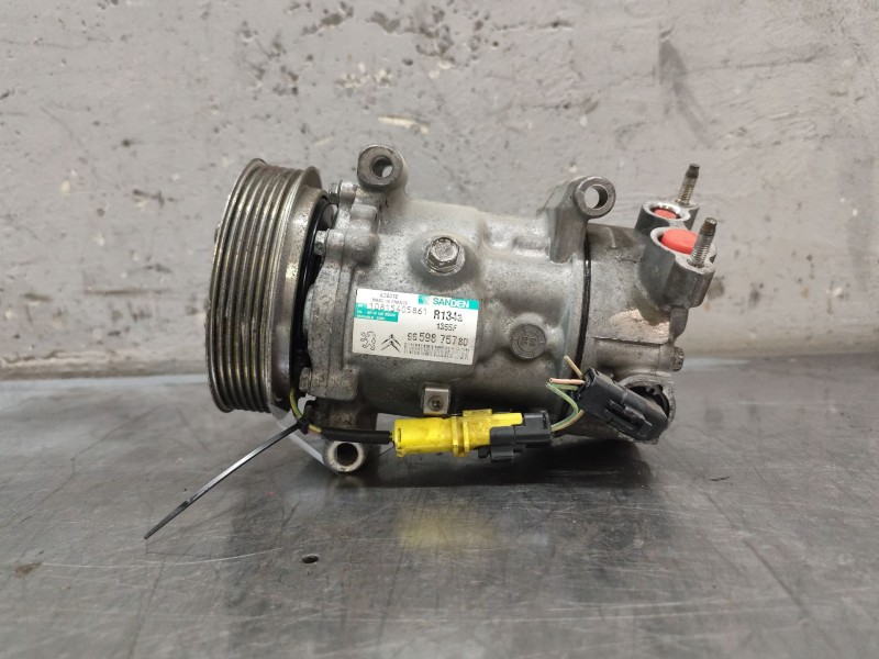 Recambio de compresor aire acondicionado para peugeot 207 urban referencia OEM IAM 9659875780  