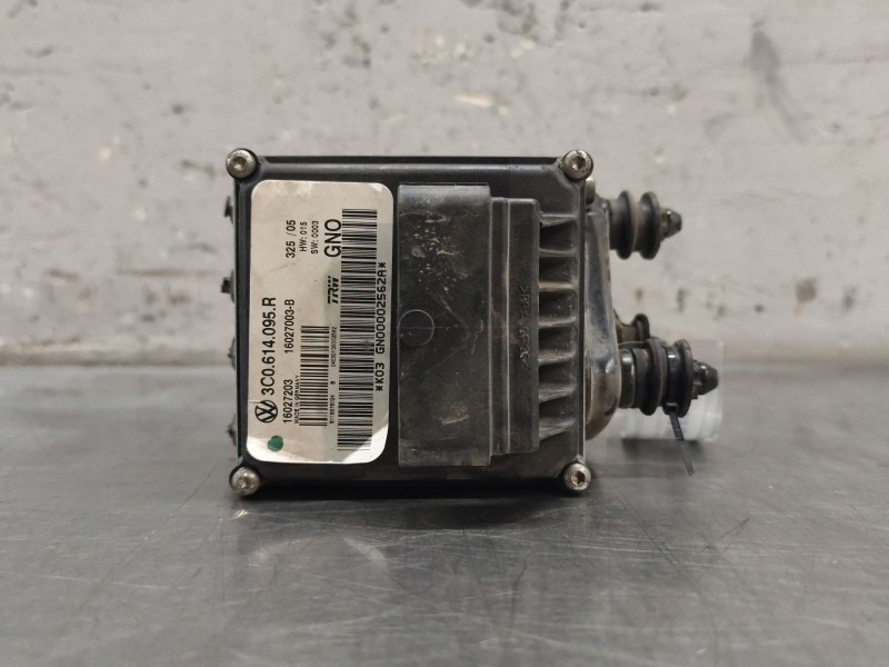 Recambio de abs para volkswagen passat berlina (3c2) highline referencia OEM IAM 3C0614095  