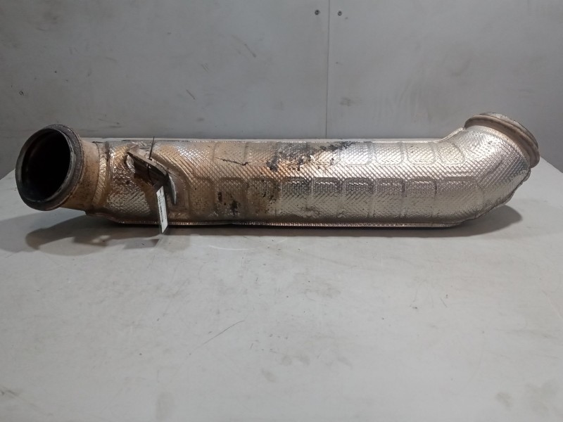 Recambio de tubo escape central para daf serie xf106 referencia OEM IAM 1883355  